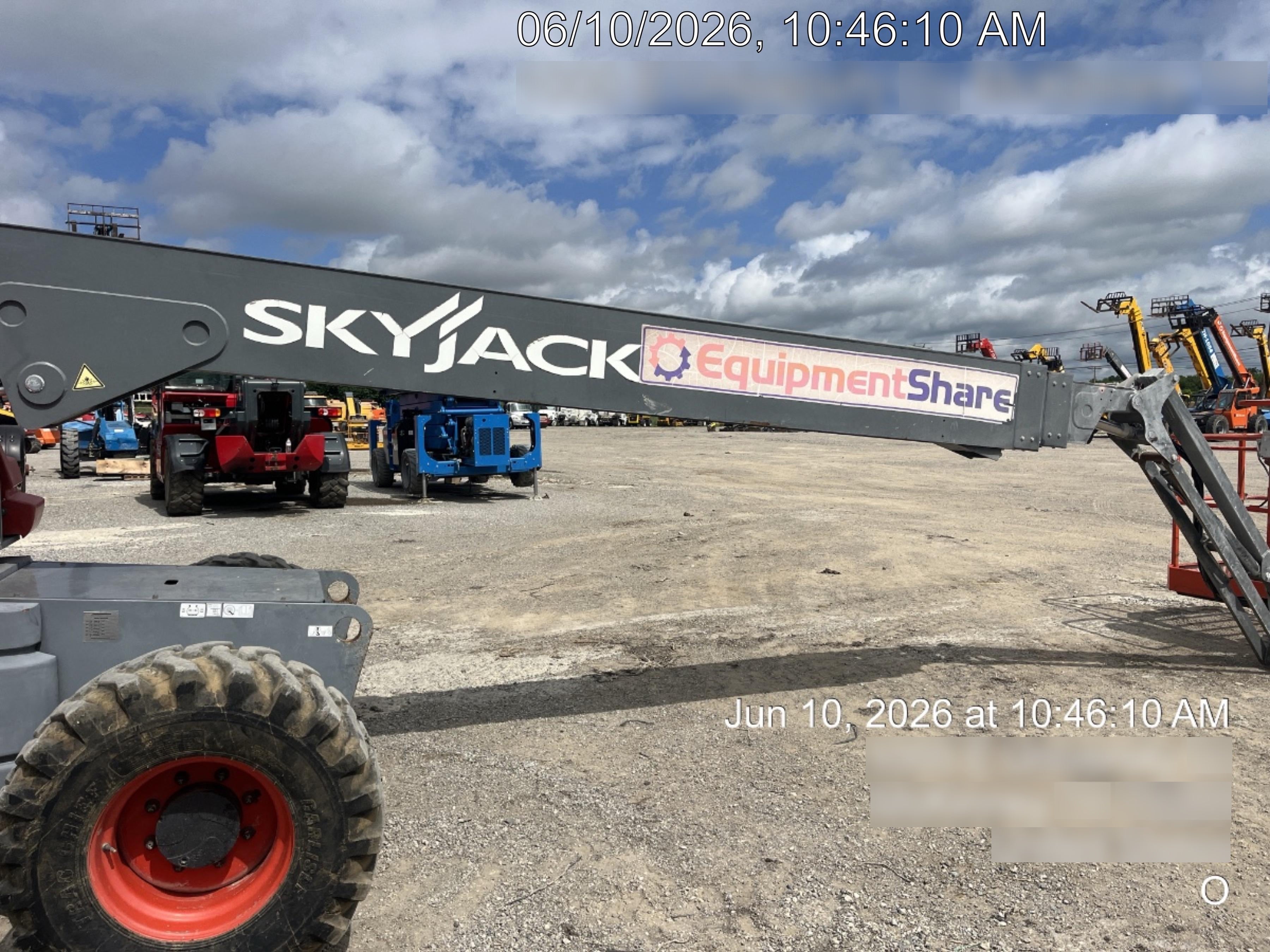 2016 SKYJACK SJ66T
