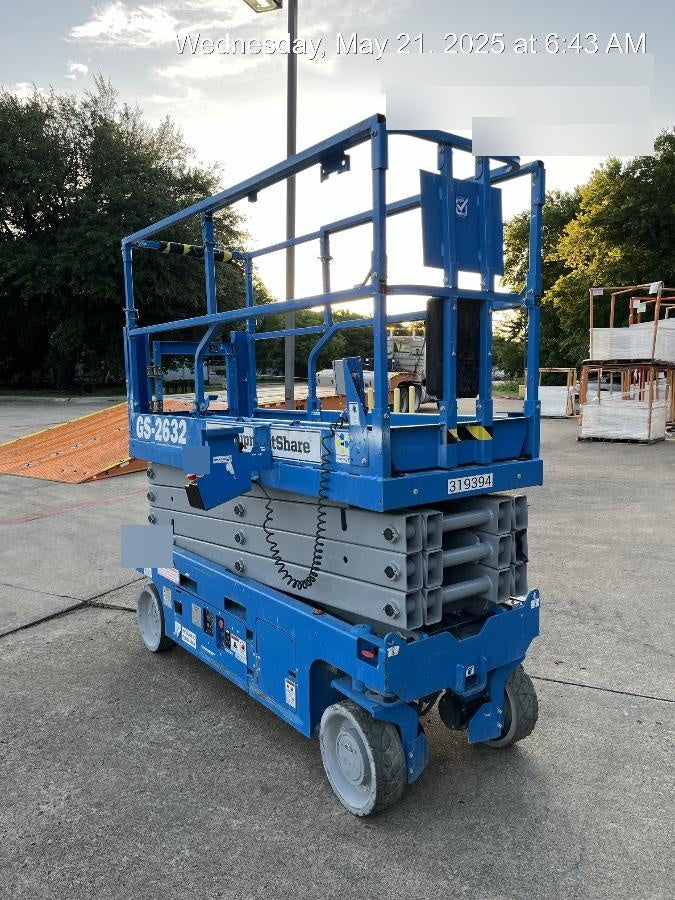 2023 GENIE GS-2632