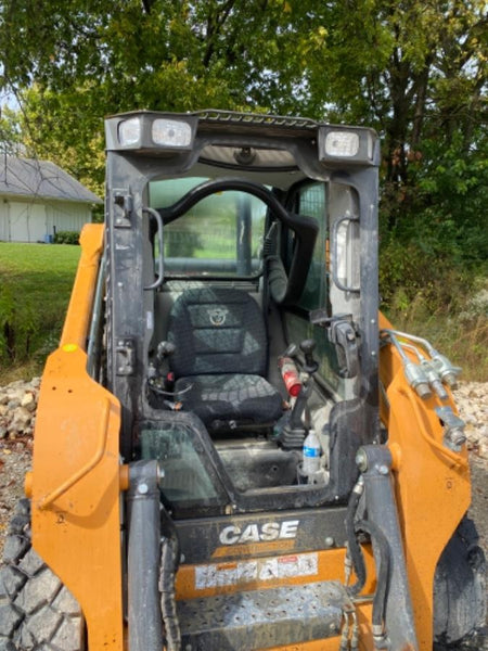 2023 CASE SV280