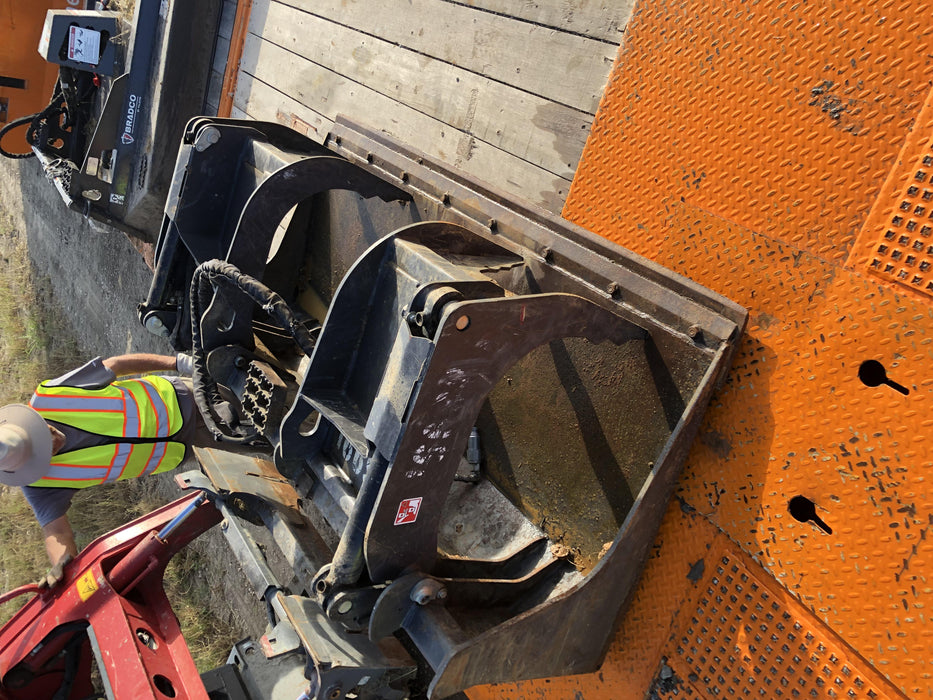 2018 PALADIN 76" Scrap Grapple Bucket - Paladin