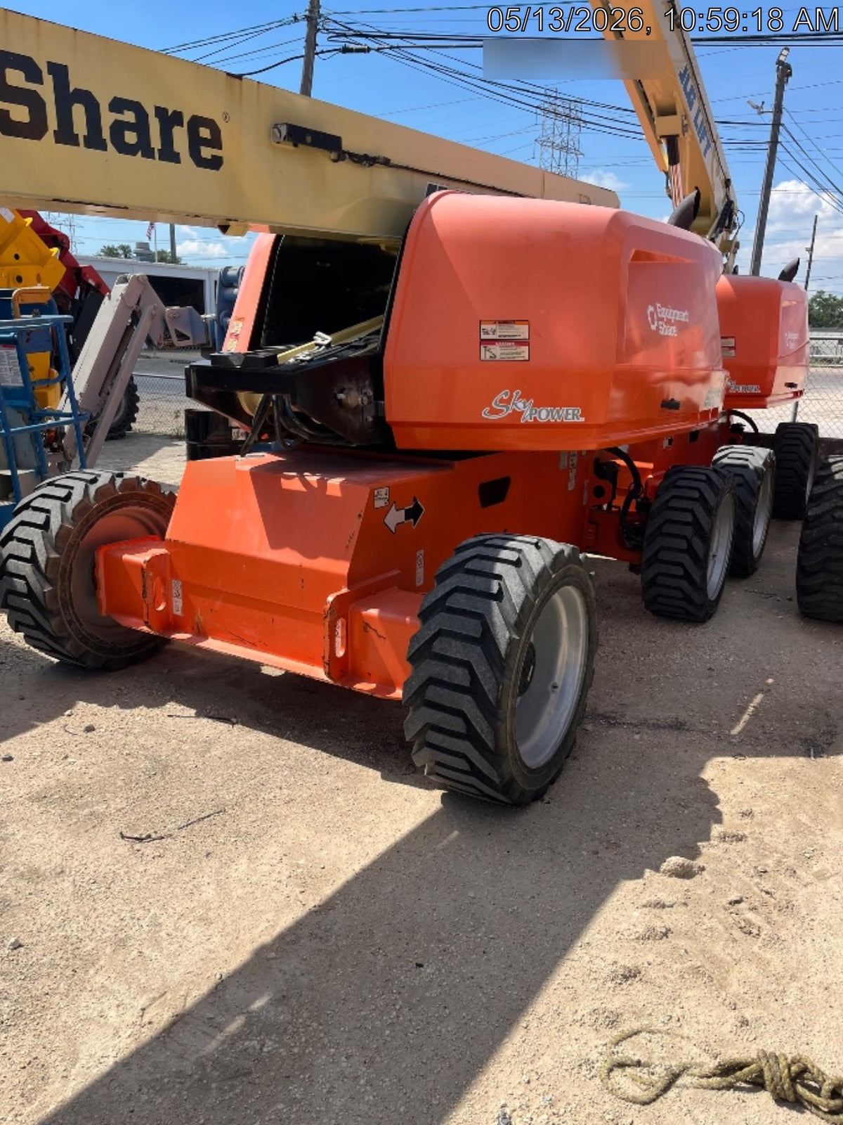 2023 JLG 660SJ