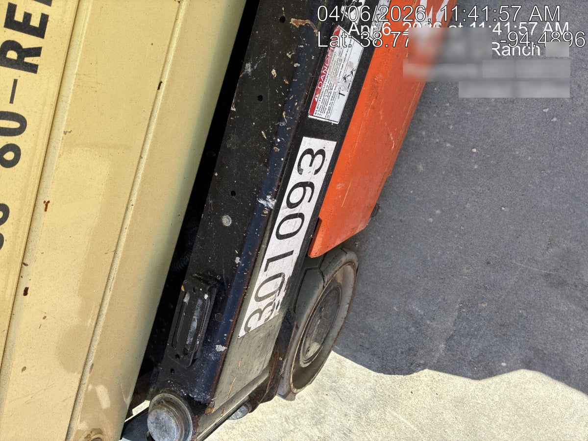 2023 JLG ES1932