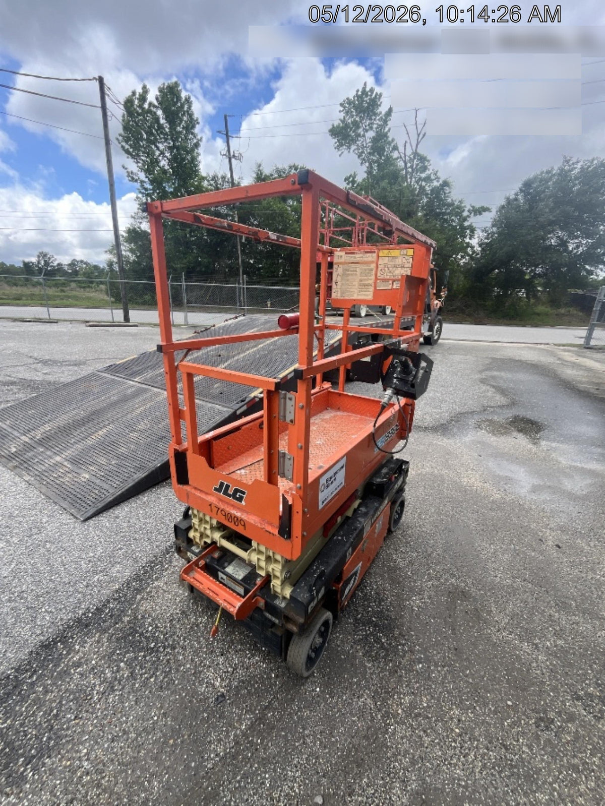 2021 JLG ES1330L