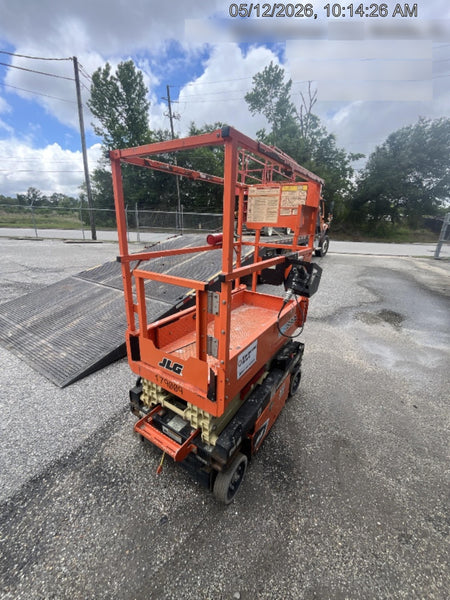 2021 JLG ES1330L