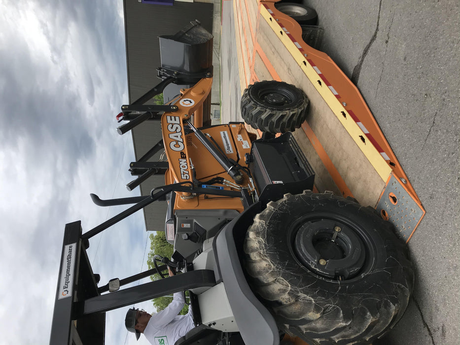 2019 Case 570N EP Canopy, 4WD, GP Front Bucket, Dual Tilt Cylinder, 84" Box Blade w/ Scarifier, Wheel Weights, Beacon