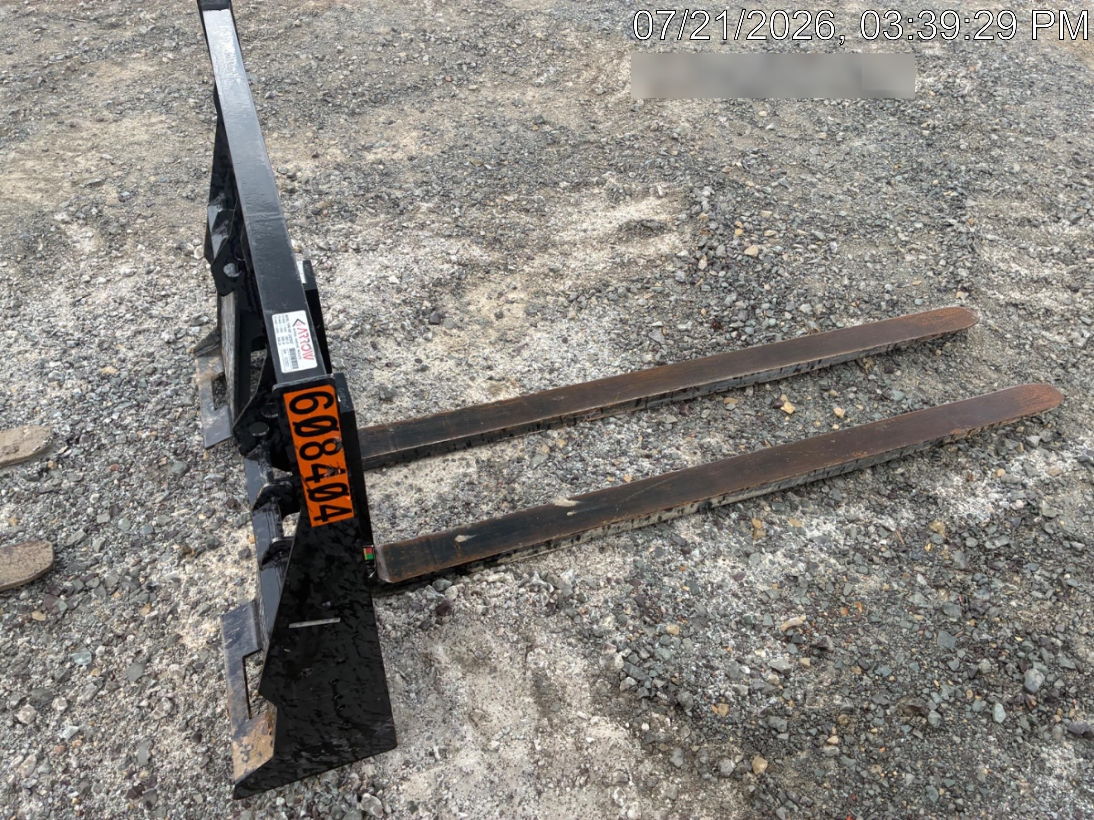 2025 ARROW MATERIAL HANDLING 72" Pallet Forks - Arrow