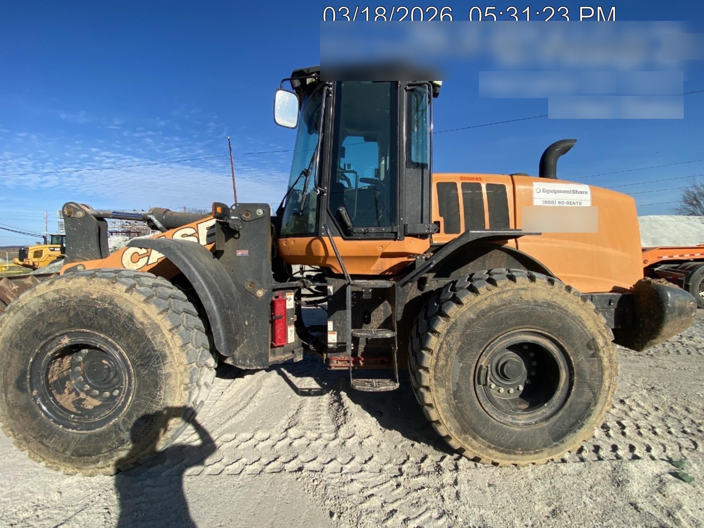 2022 CASE 821G