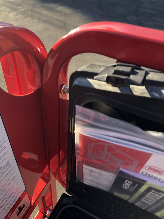 2020 MEC 1330SE Solid NM Tires, Steel Swing out Doors, LCS, Beacon, 900W Invertor