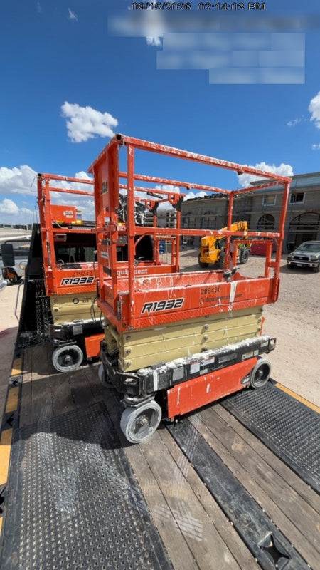 2022 JLG R1932