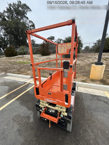 2022 JLG ES1330L