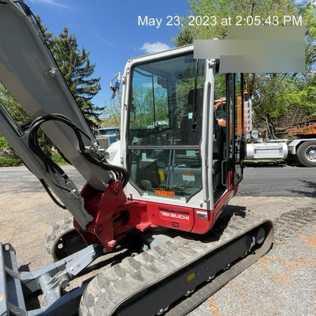 2022 TAKEUCHI TB250-2CR