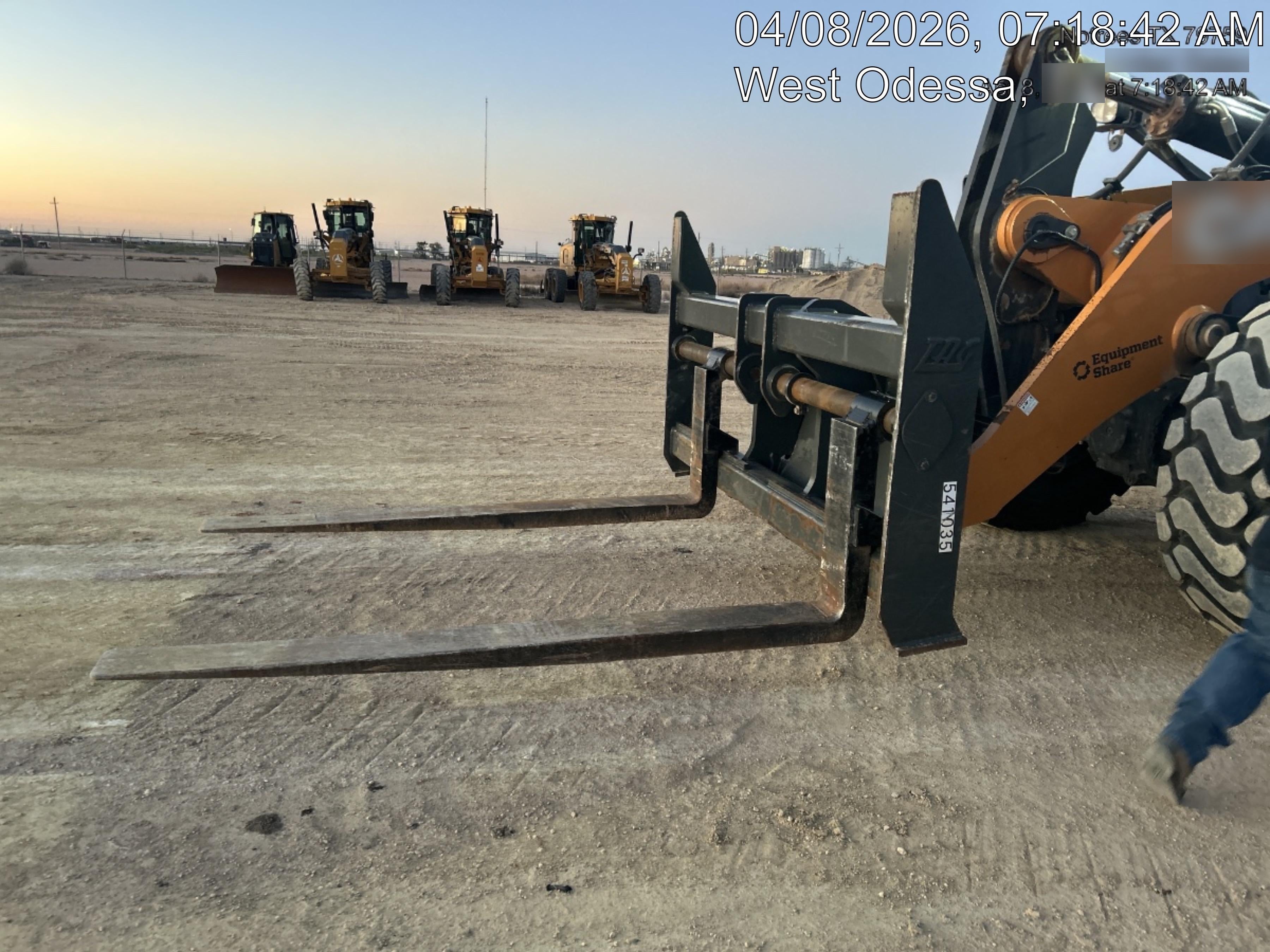 2025 CASE Case 96" Fork Set
