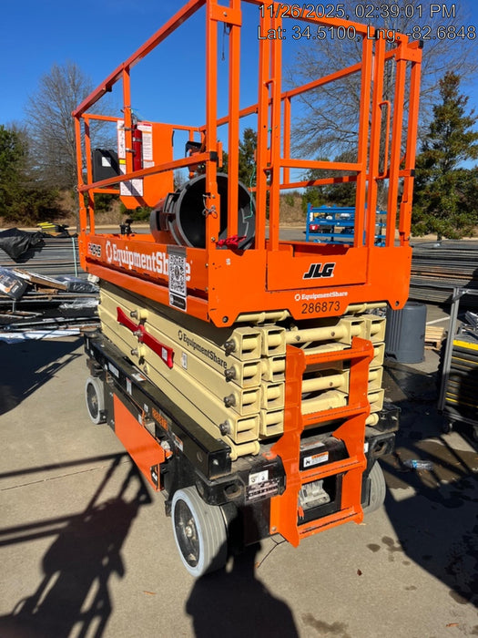 2022 JLG R4045