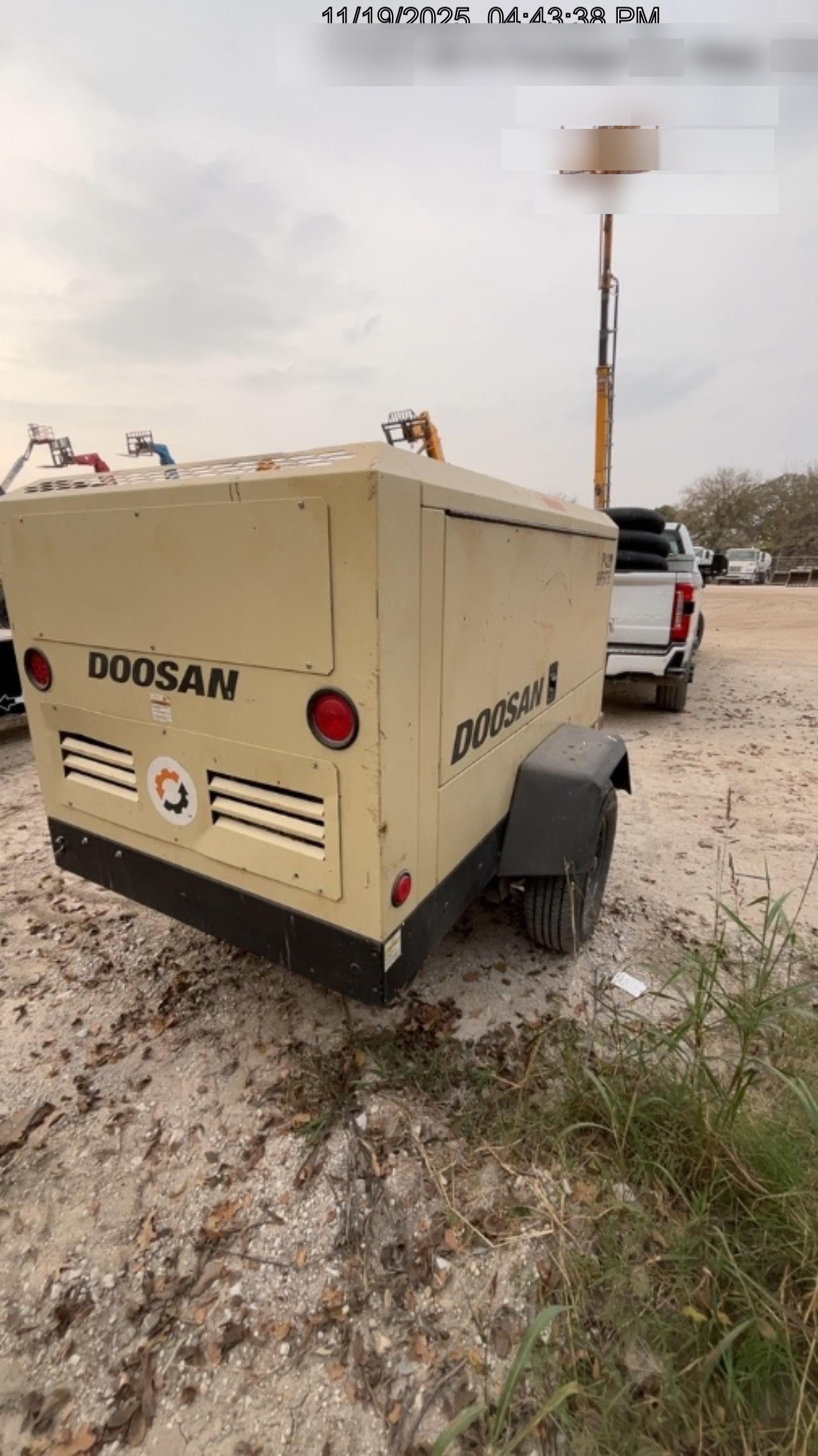 2023 DOOSAN P425/HP375WCU