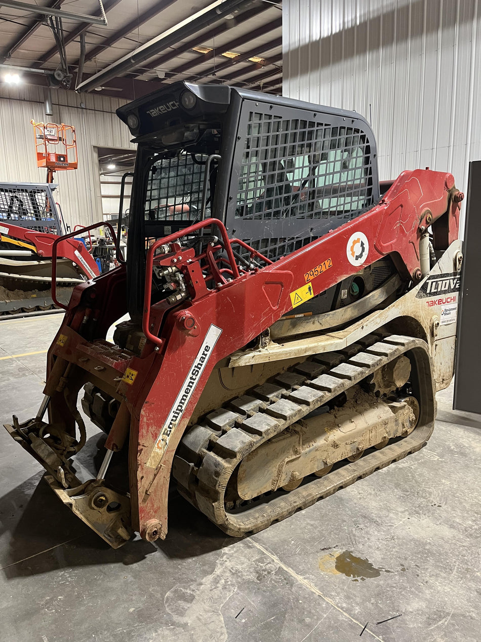 2023 TAKEUCHI TL10V2-CR