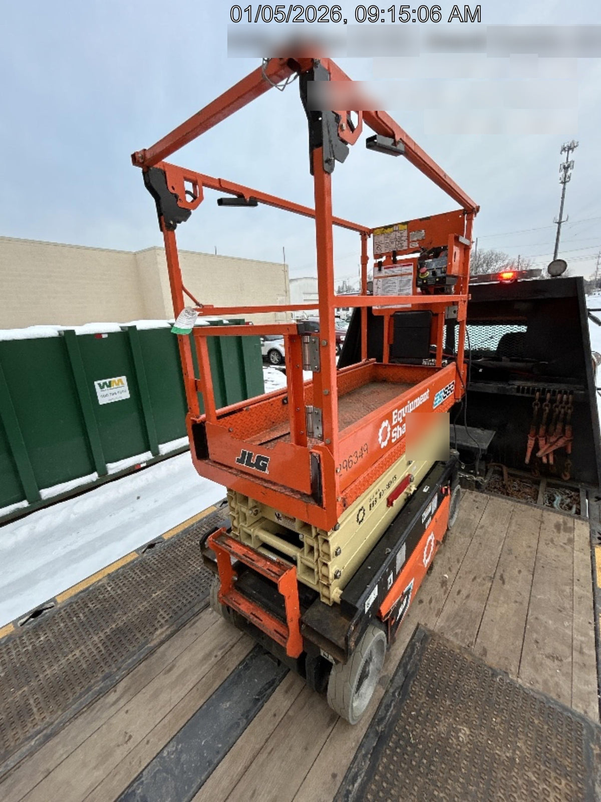 2023 JLG ES1932