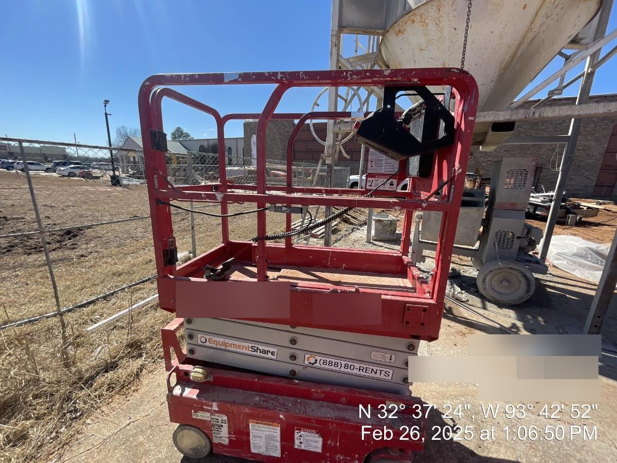 2019 MEC 1330SE MEC 1330SE w/ES Track Hardware, Full Extended 2 Year Warranty