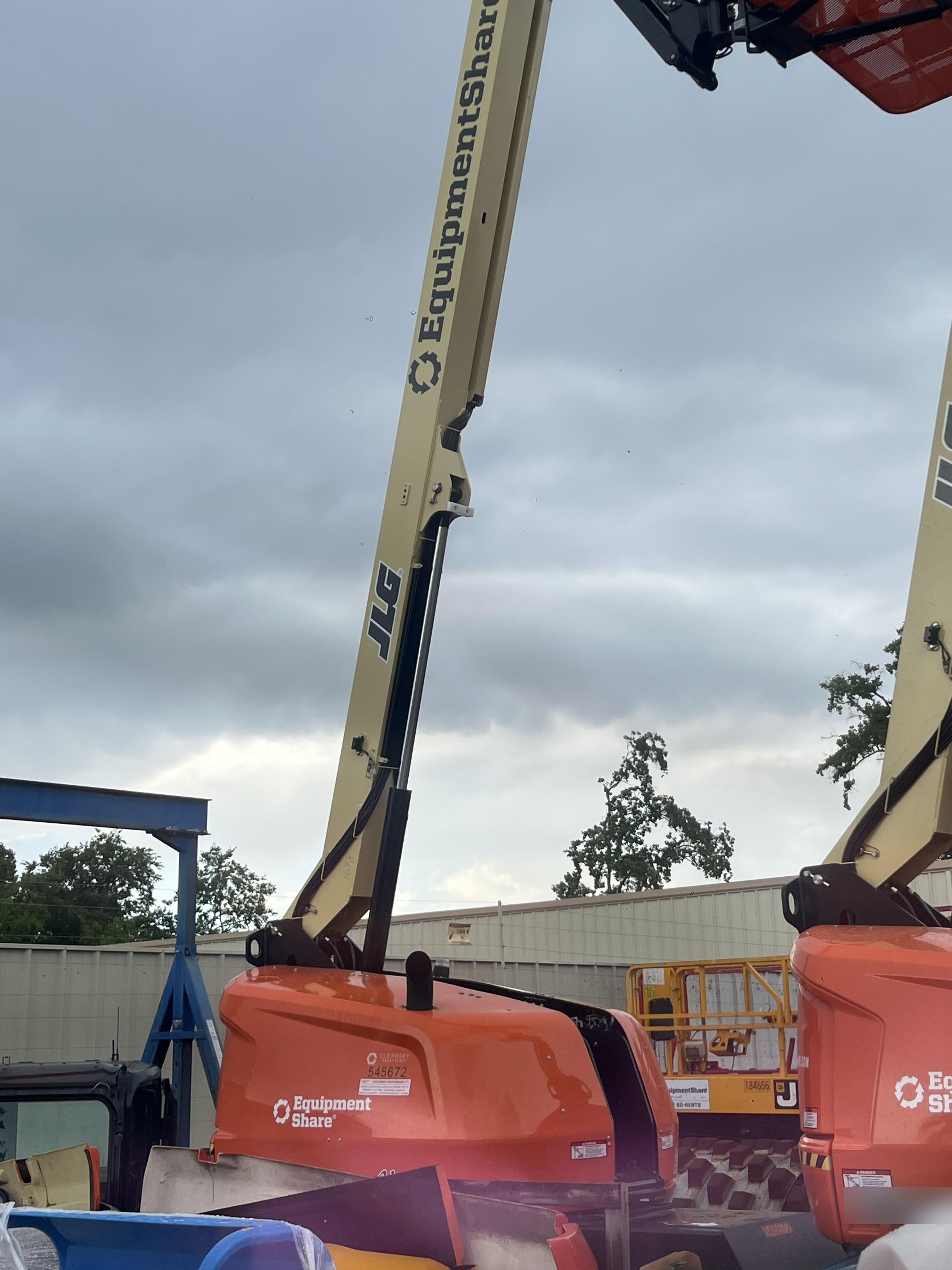 2025 JLG 460SJ