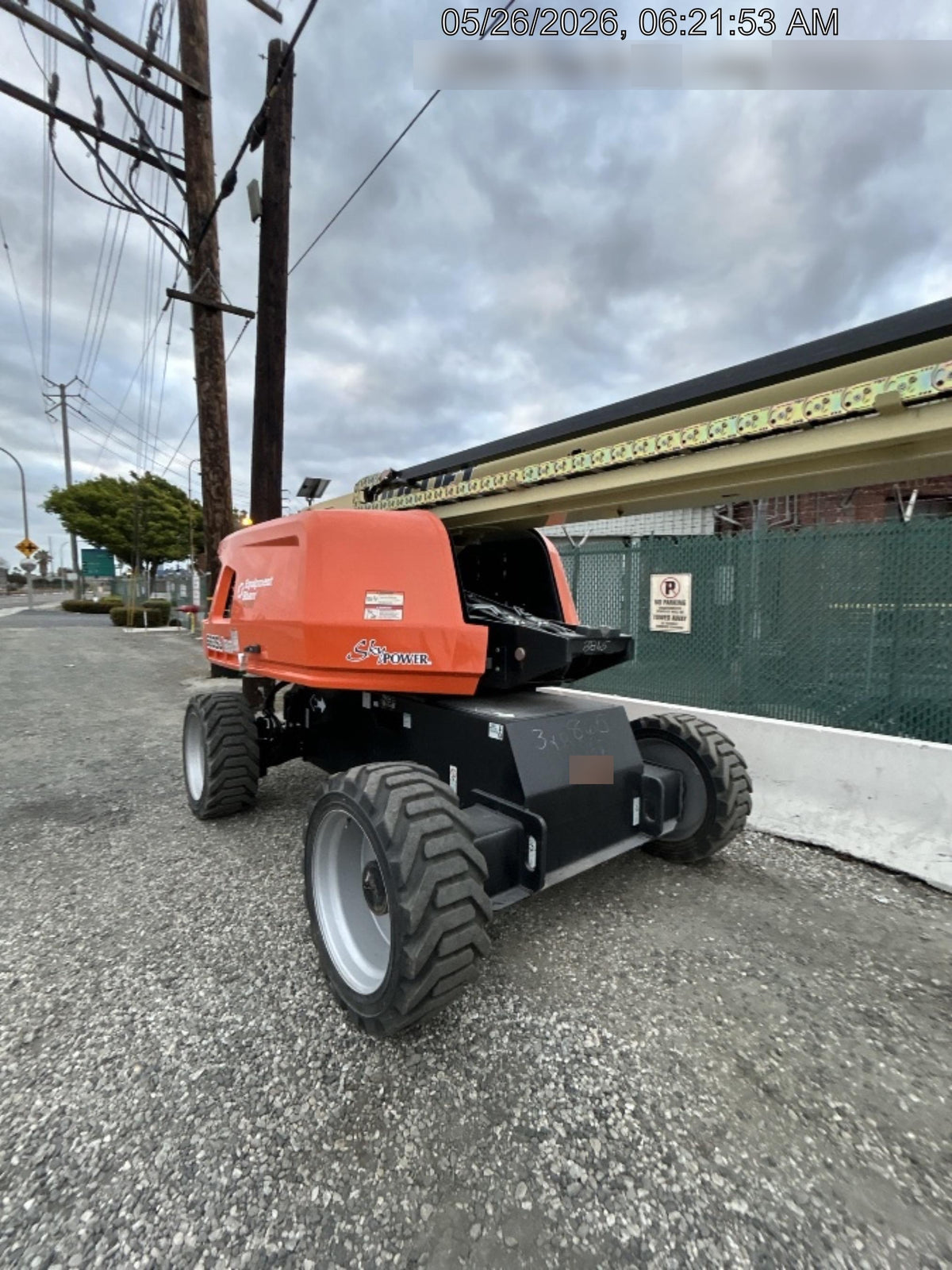 2025 JLG 660SJ