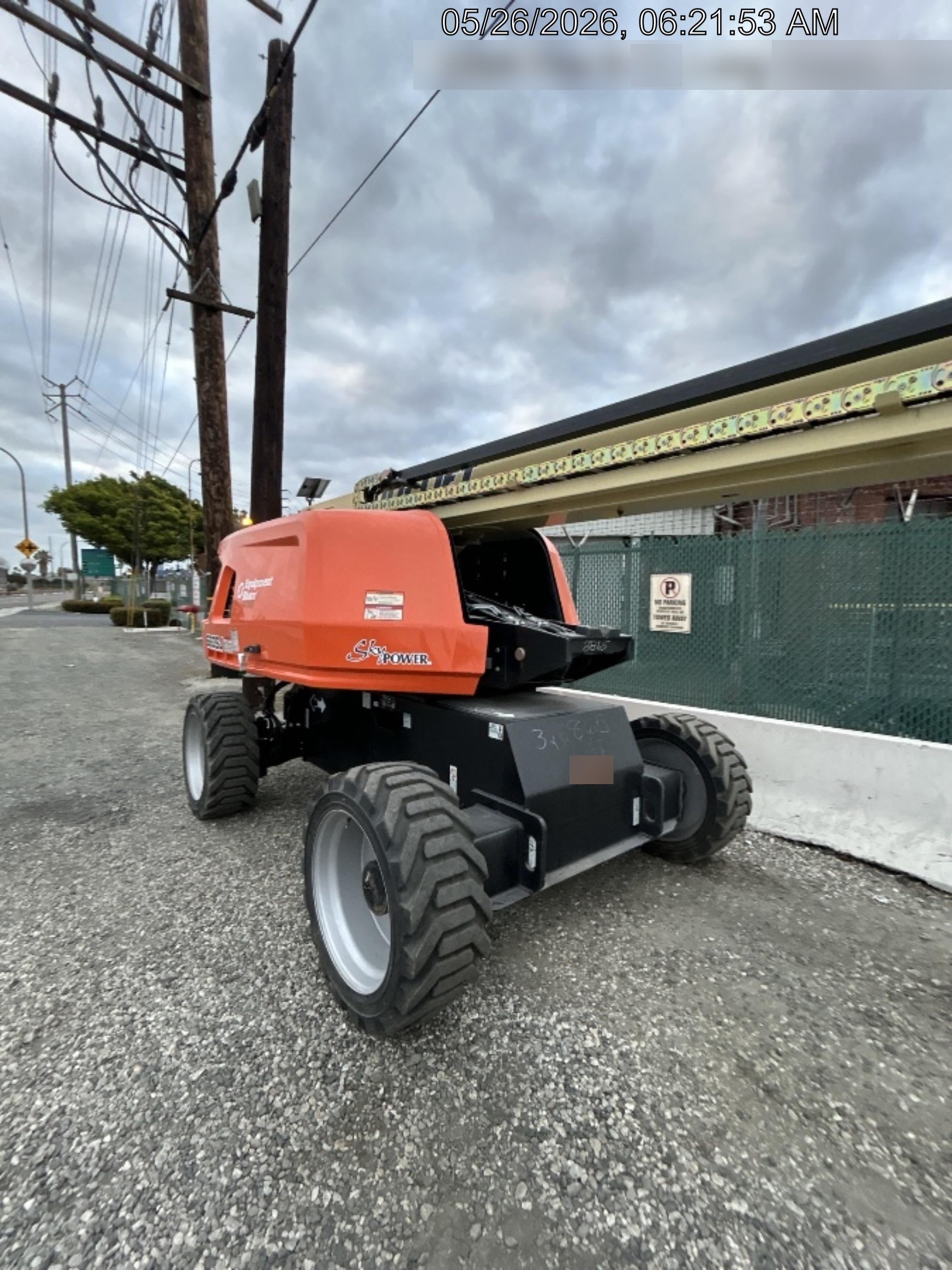 2025 JLG 660SJ