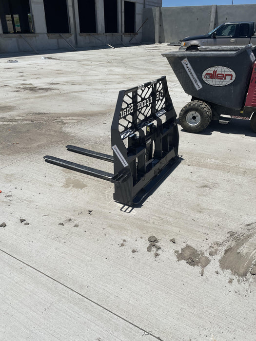 2022 PALADIN 48" Pallet Forks - Paladin
