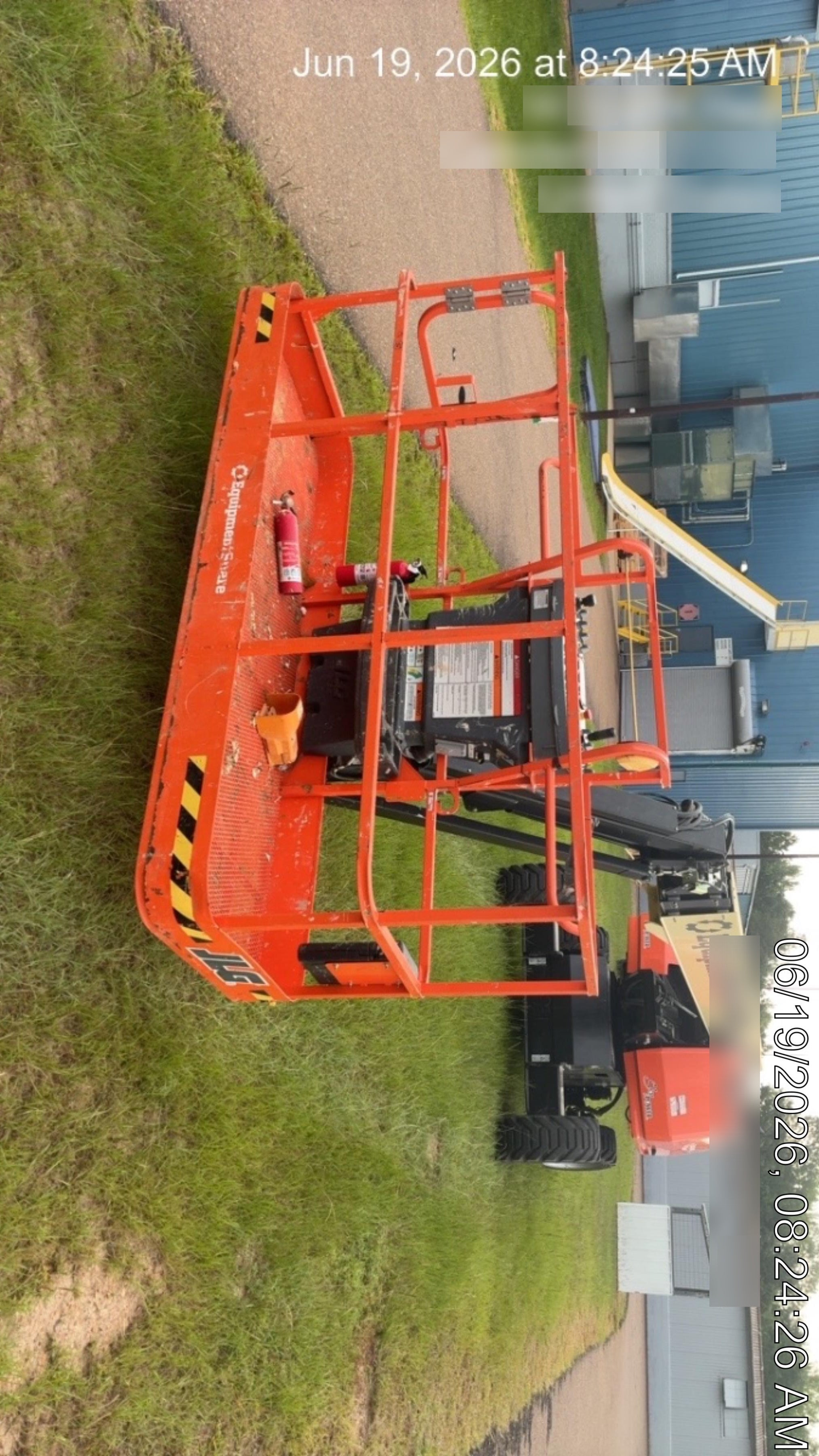 2025 JLG 660SJ
