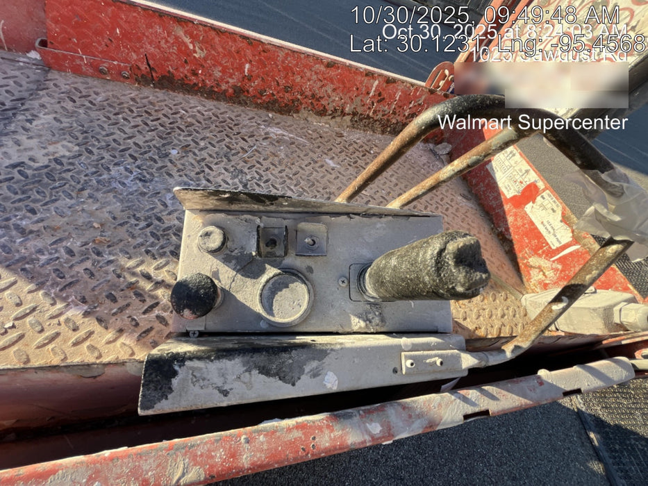 2017 Skyjack SJIII-3219 Skyjack SJIII3219 Scissor Lift w/Trojan Batteries