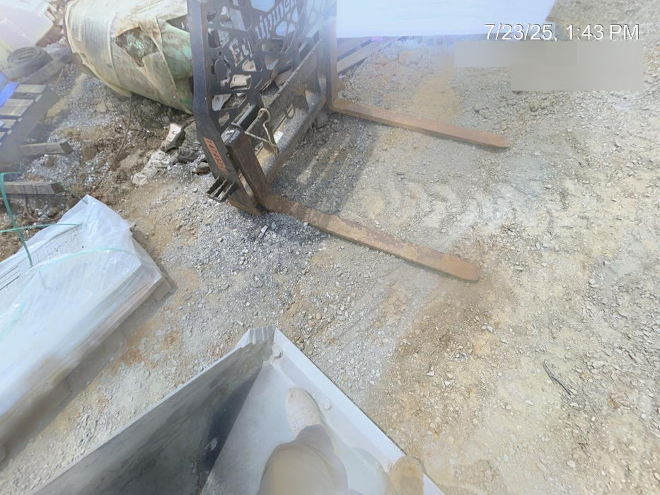 2021 PALADIN 48" Pallet Forks - Paladin