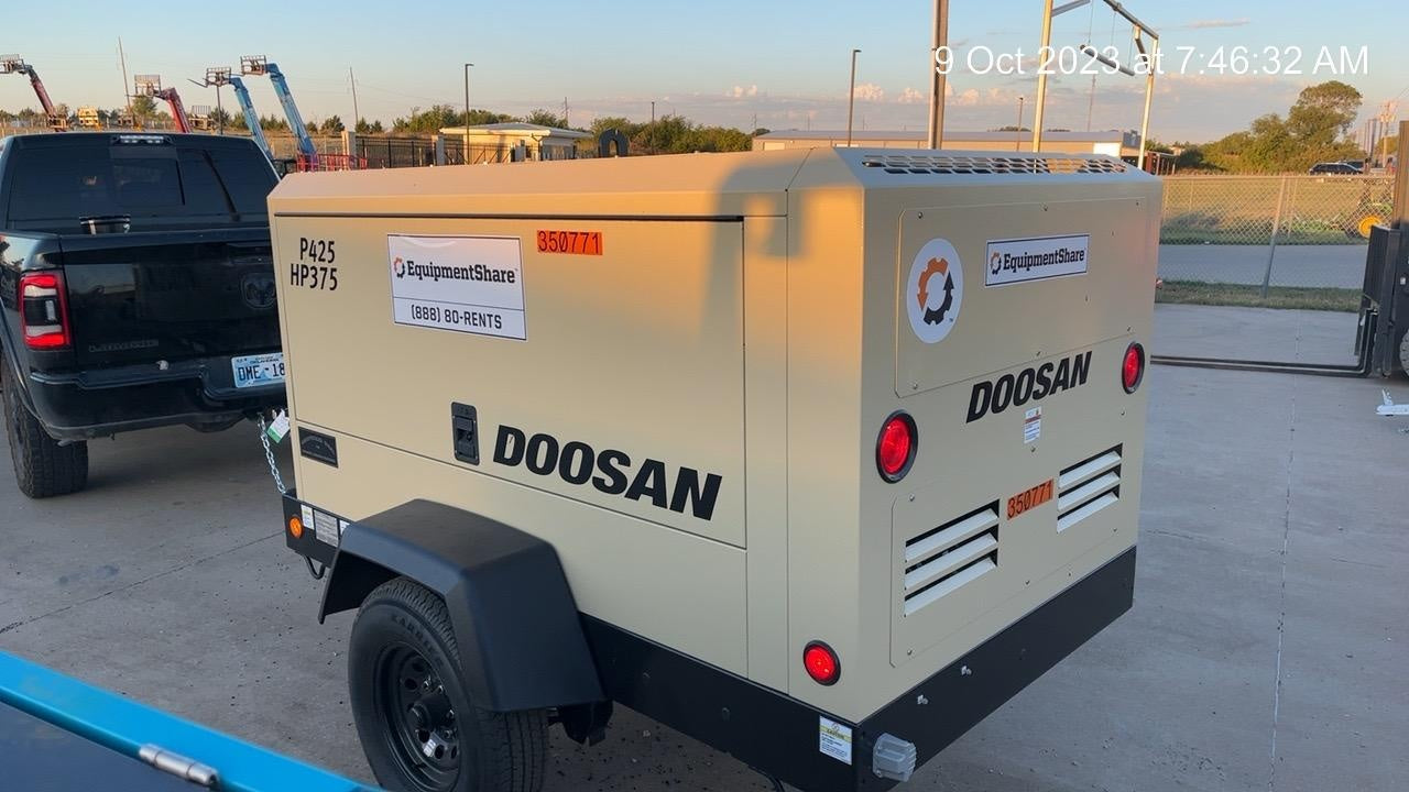 2023 DOOSAN P425/HP375WCU