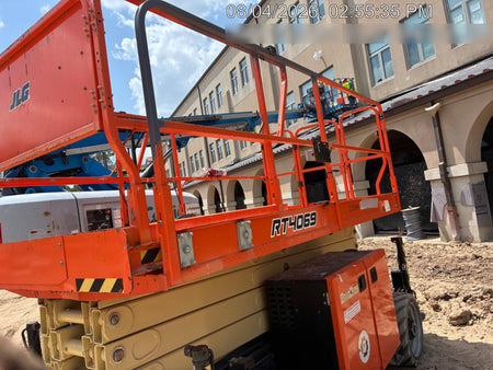 2022 JLG RT4069