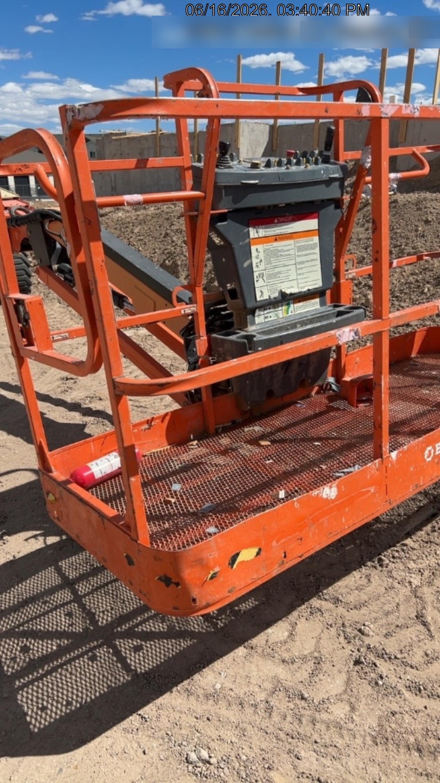 2023 JLG 660SJ