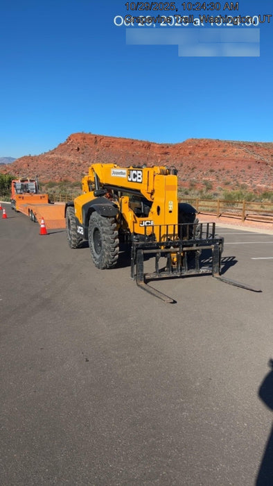 2020 JCB 509-42 Canopy, Solid Tires, Work Lights, Beacon, Aux Hydraulics, Back up Alarm, Lifting Eye, ES Decals