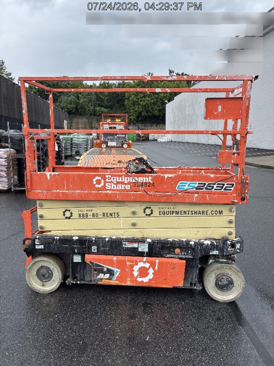 2023 JLG ES2632