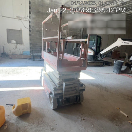 2024 JLG ES1932