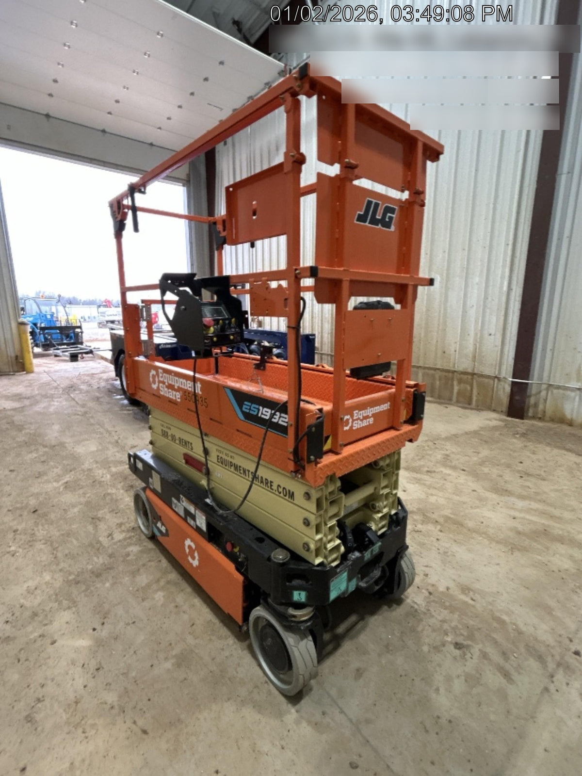 2025 JLG ES1932