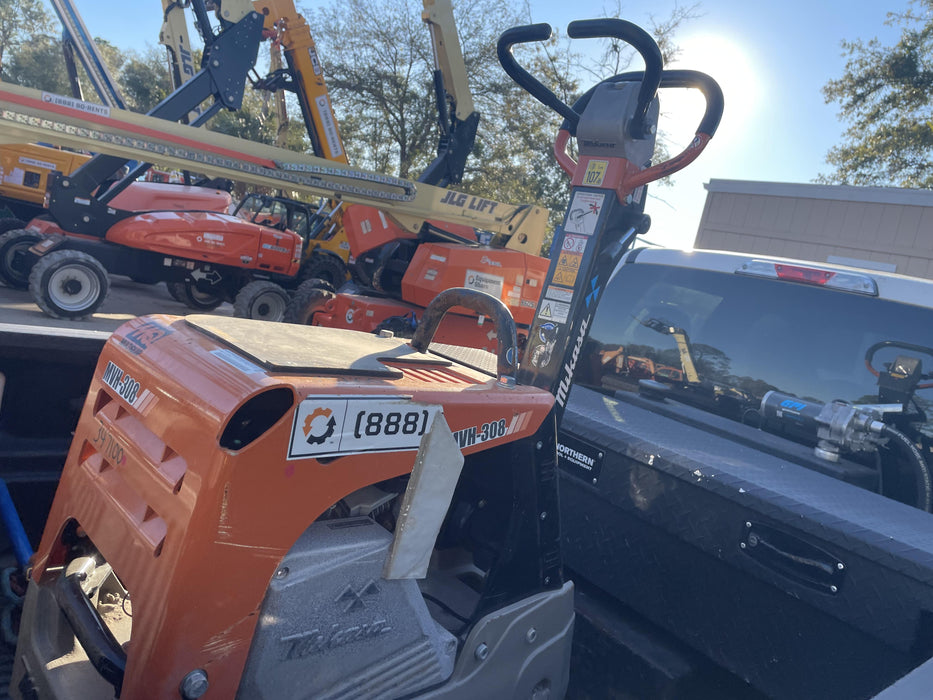 2023 Multiquip MV308GH Honda GX270, 18" Plate, Tachometer