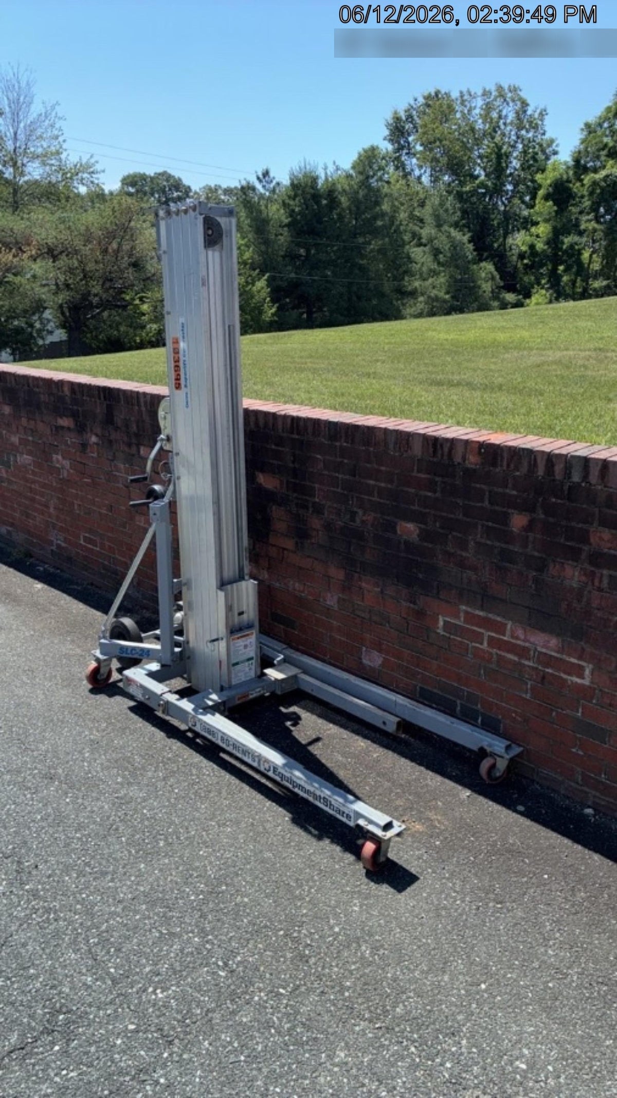 2020 GENIE SLC-24