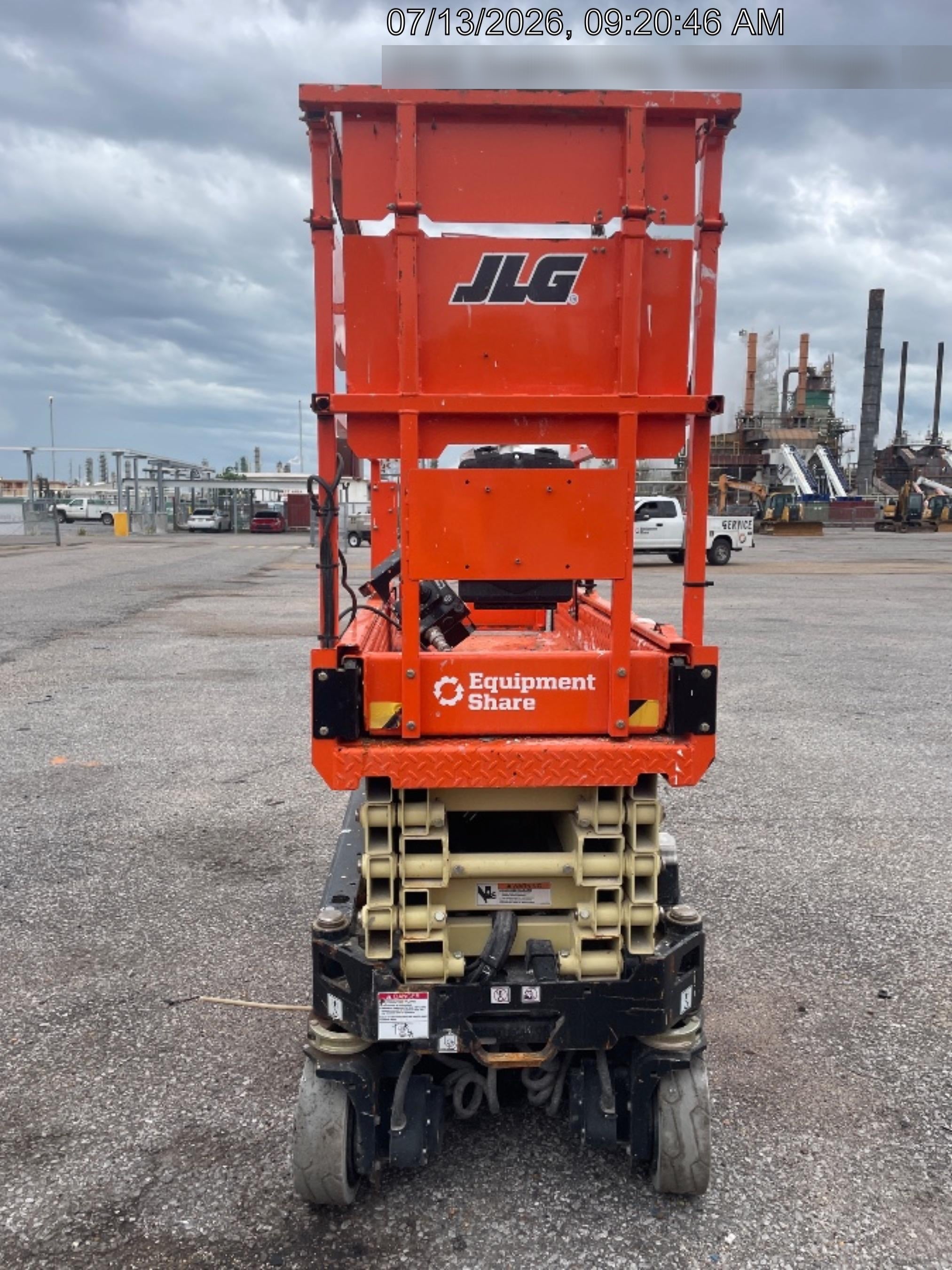 2024 JLG ES1932