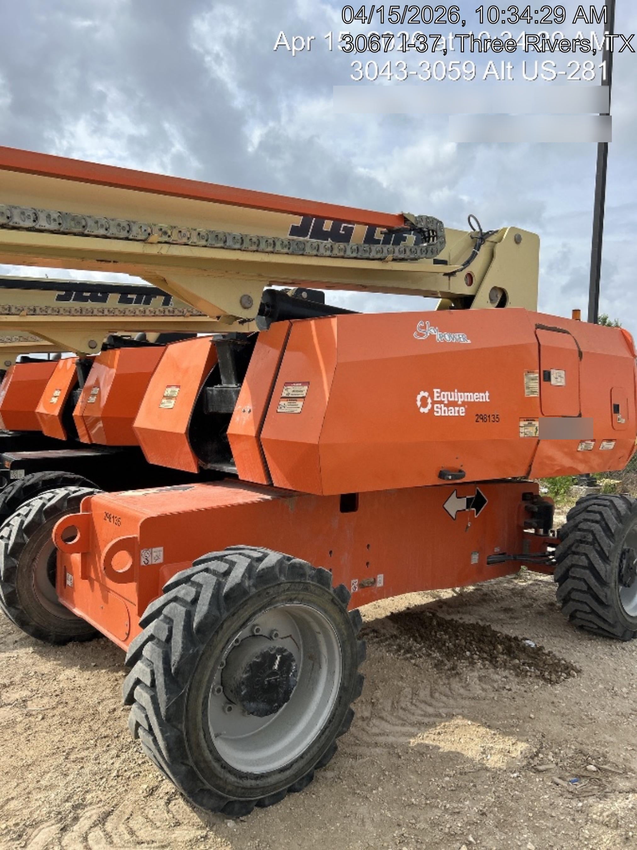 2023 JLG 860SJ