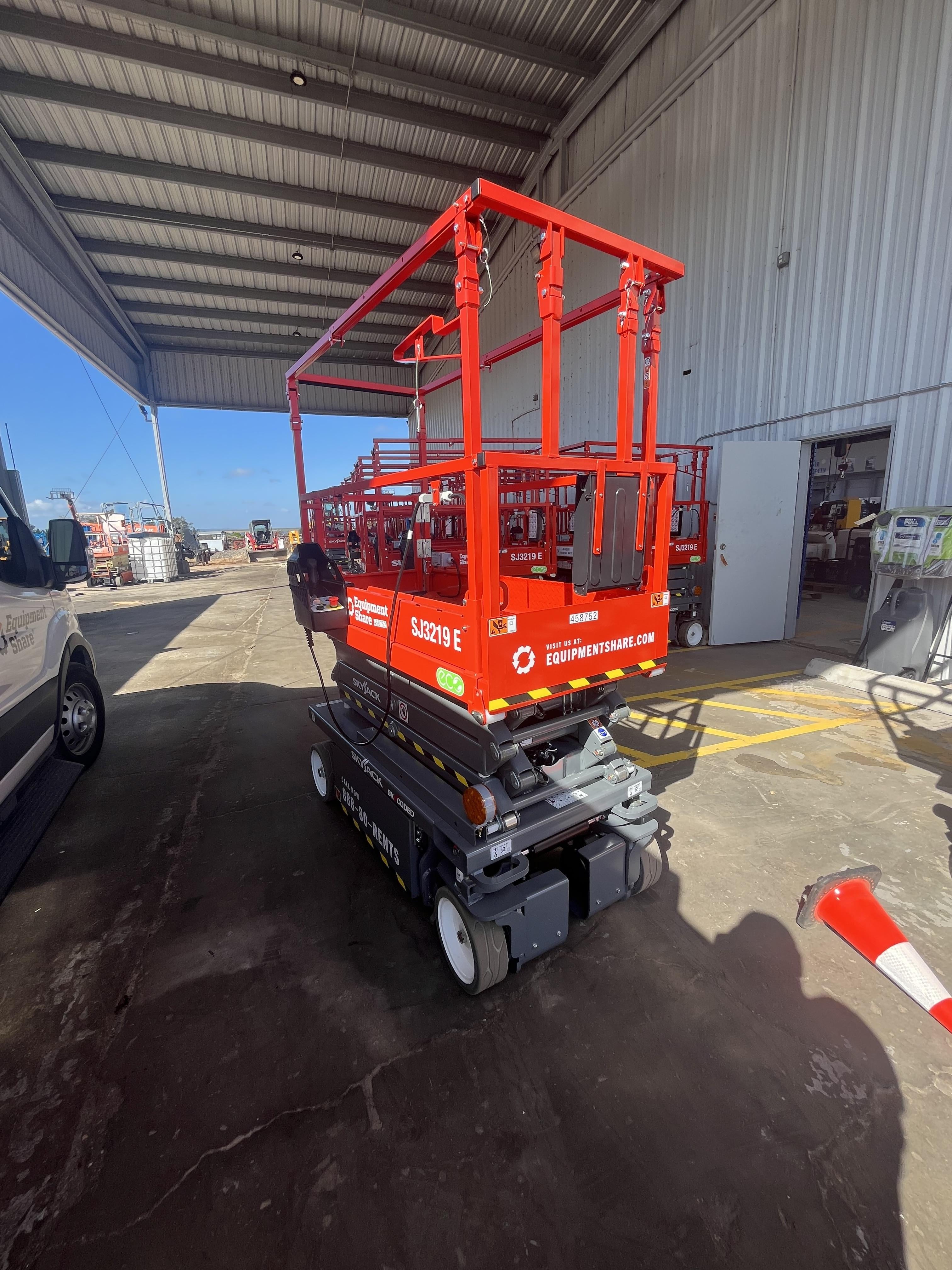 2024 SKYJACK SJ3219E
