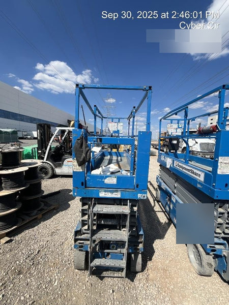 2019 Genie GS-2632 Folding rails with half height swing gate