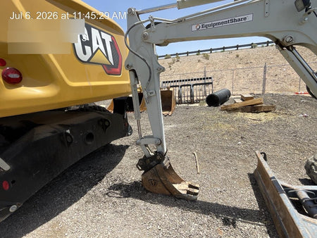 2021 TAKEUCHI TB235-2R