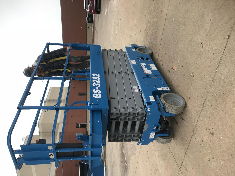 2019 GENIE GS-3232