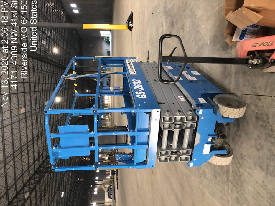 2020 Genie GS-2632 Standard, Folding half height swing gate