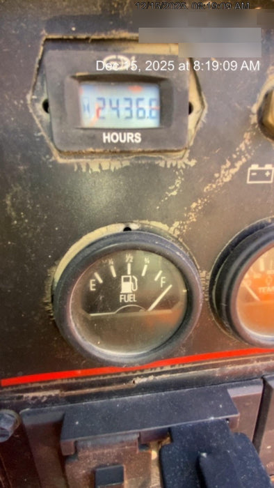 2021 Lincoln Electric Vantage 322 Vantage 322 Ready Pak 3 w/ Decals, ORANGE (includes trailer, cable rack, fender light kit) NO Telematics