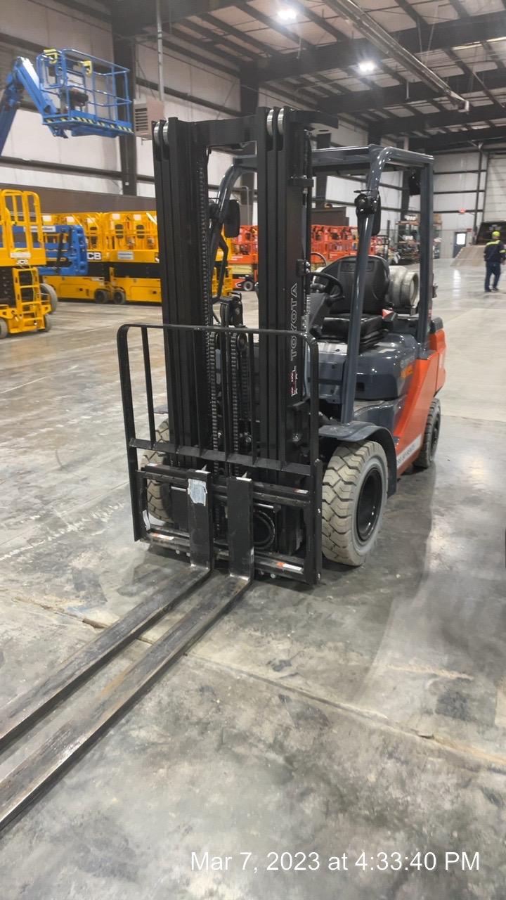 2022 TOYOTA 50-8FGU25