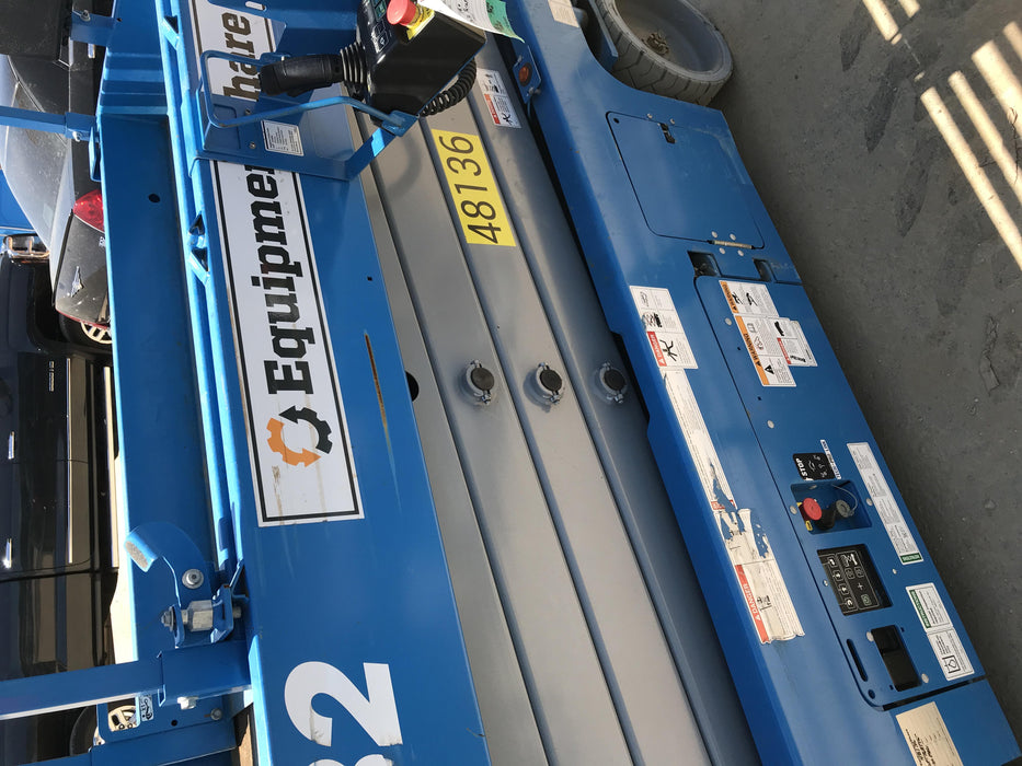 2019 Genie GS-2632 Folding rails with half height swing gate