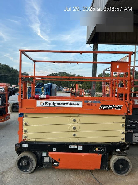 2022 JLG R3246