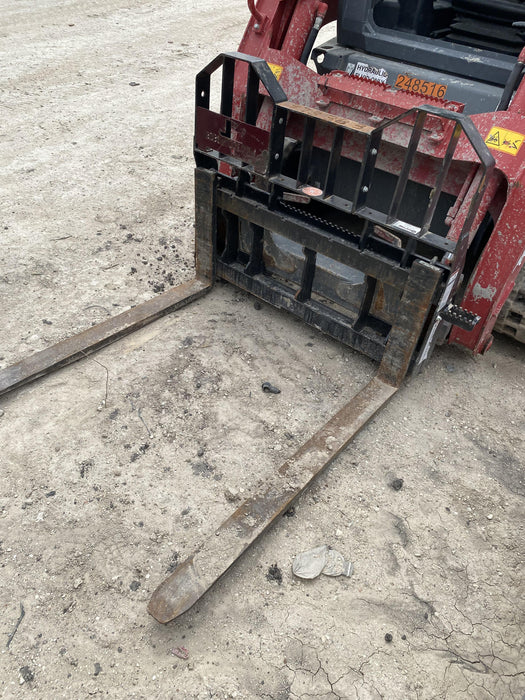 2024 VIRNIG 48" Pallet Forks - Virnig
