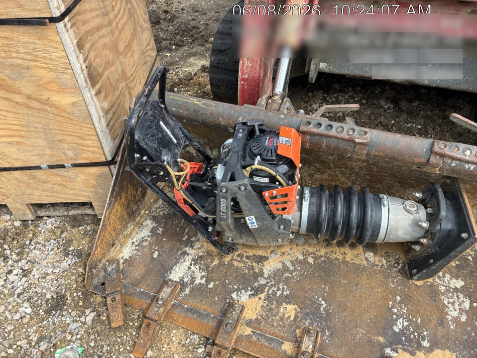 2025 HUSQVARNA LT6005